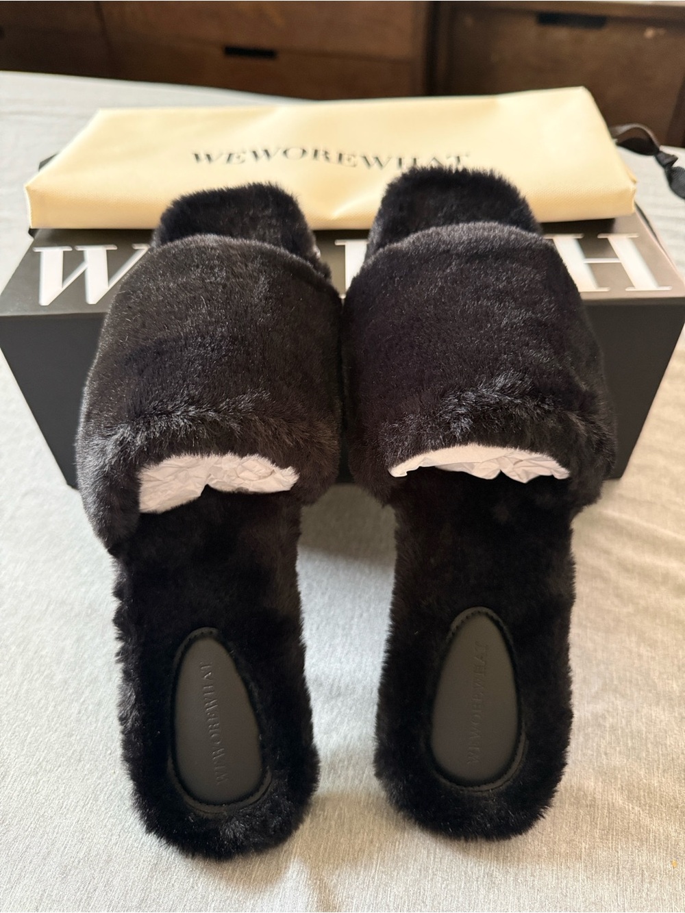 WeWoreWhat Black Faux Fur Slide Slippers